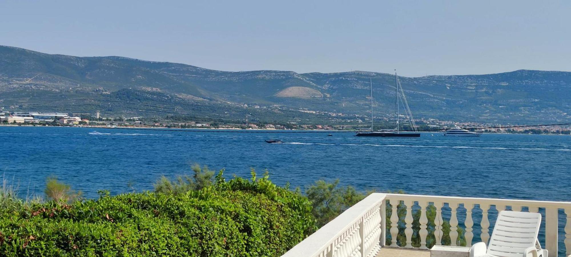 Villa Fjaba - By The Sea - With The Big Terraces & Great Sea View Trogir Exterior foto
